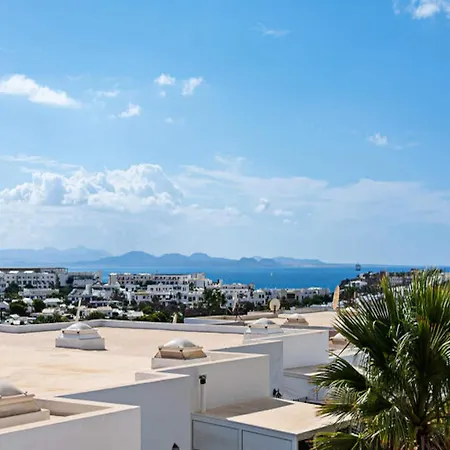 3br - Private Heated Pool - Parking Apartment